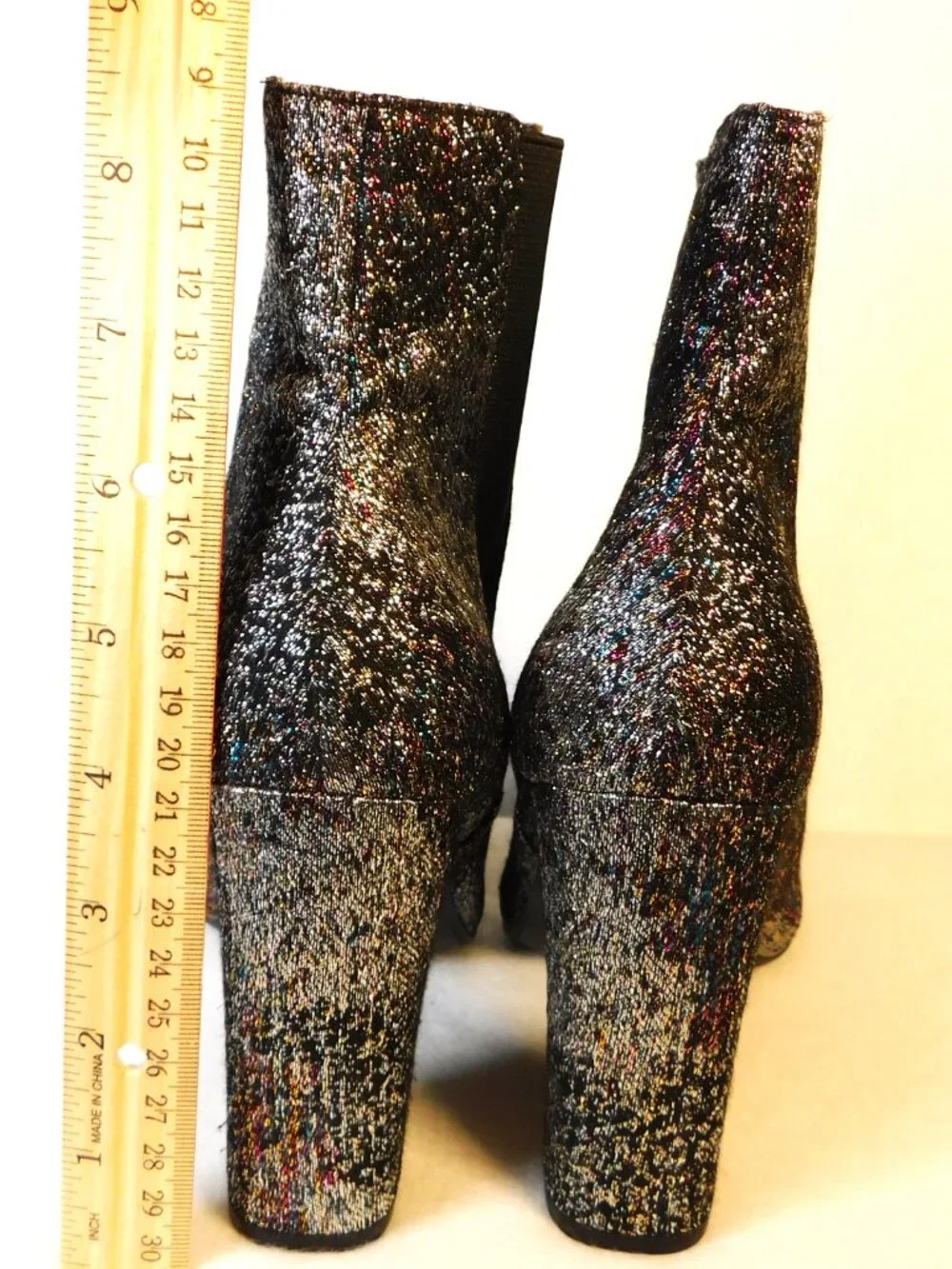 Steve Madden Women's Size 8M Effect Metallic Silver Rainbow Slip On Ankle Boots